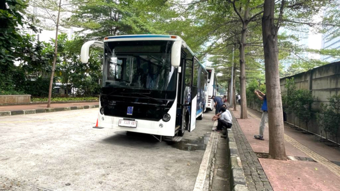 VIVA Otomotif: Bus listrik buatan MAB