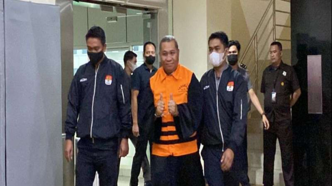 Kuasa hukum Lukas Enembe, Stefanus Roy Rening ditahan KPK.