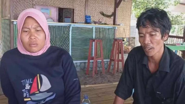 Pedagang kaki lima di Mataram, Siti Zubaedah bersama suaminya 