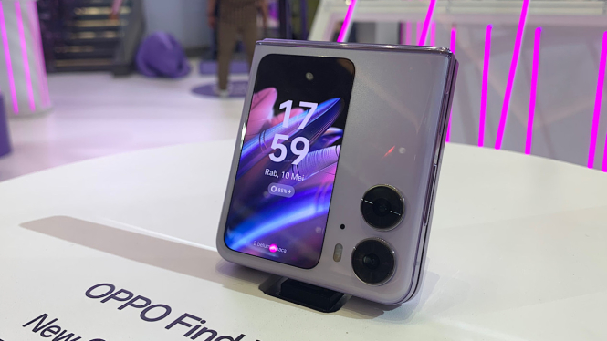Oppo Find N2 Flip.