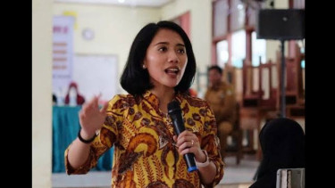 Anggota Komisi XI DPR, Puteri Anetta Komarudin