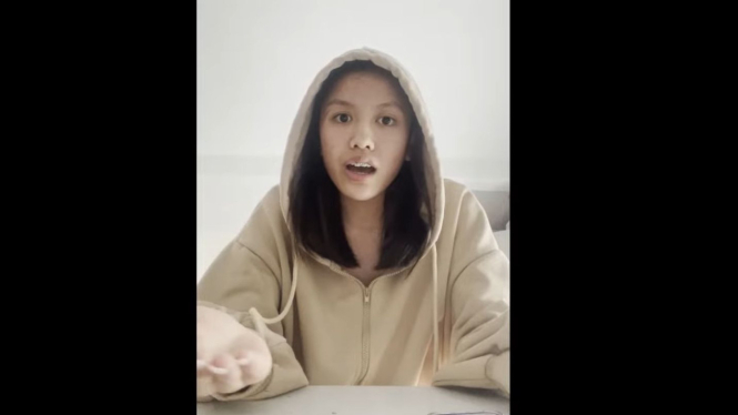 Lolly, Anak Nikita Mirzani