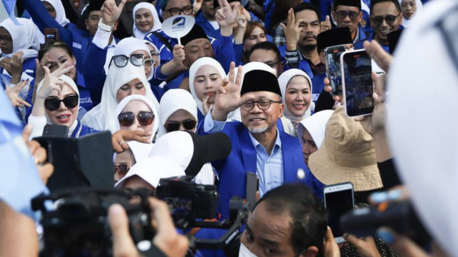 Zulkifli Hasan Pimpin Langsung Pendaftaran Bacaleg PAN ke KPU