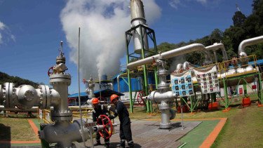PLTP Ulumbu yang dikelola PLN Indonesia Power.