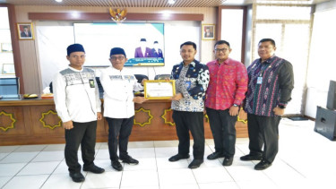 Kantor Imigrasi Kelas I Non TPI Tangerang menerima penghargaan 