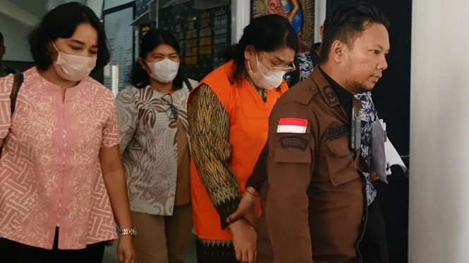 Mantan Kepala Dinas Lingkungan Hidup Pontianak Tinorma Butar Butar