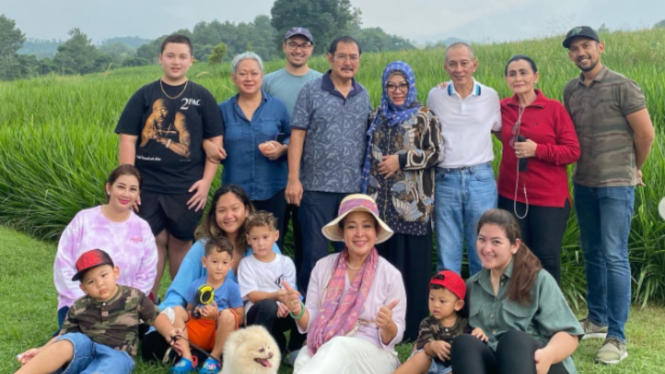 Momen liburan keluarga Cendana