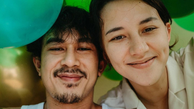 Fandy Christian dan Dahlia Poland.
