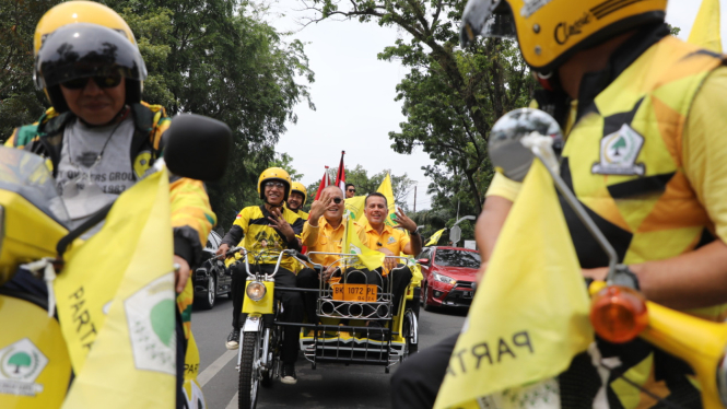 Musa Rajekshah Komandoi Pendaftaran Bacaleg Golkar ke KPU Sumu