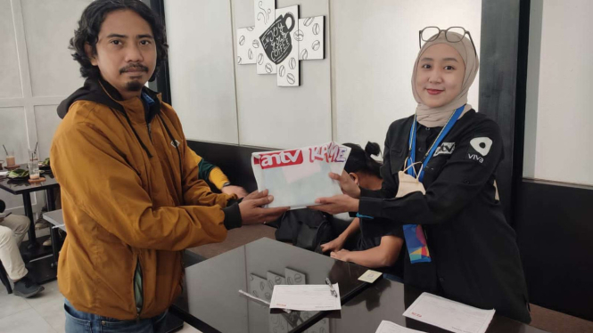 Tim antv sosialisasi dan bagikan STB di Makassar