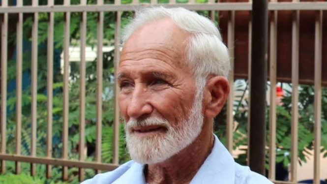 Kenneth Elliott