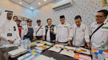 Coba Hasil Masakan Dapur Penyedia Katering Jemaah Haji