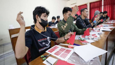 Anak muda di Depok diberi pelatihan teknik sulam Sashiko dari Jepang