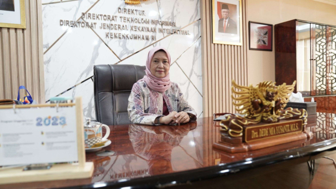Dede Mia Yusanti selaku Direktur Teknologi Informasi KI