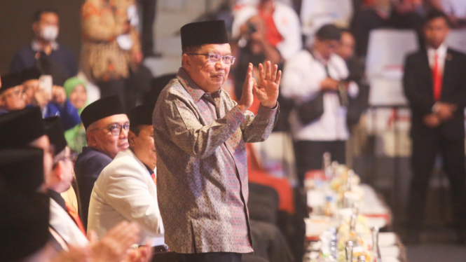 Jusuf Kalla Hadiri Milad PKS ke-21