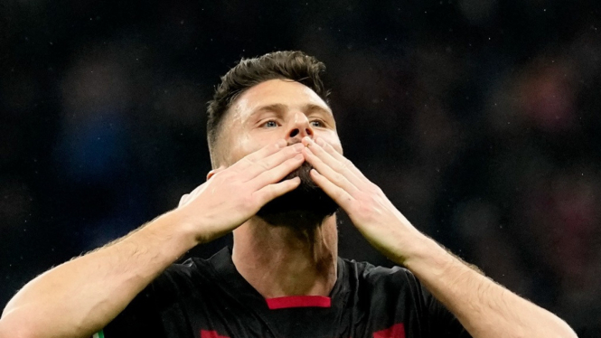 Striker AC Milan Olivier Giroud