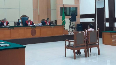 Haris Azhar jalani sidang putusan sela