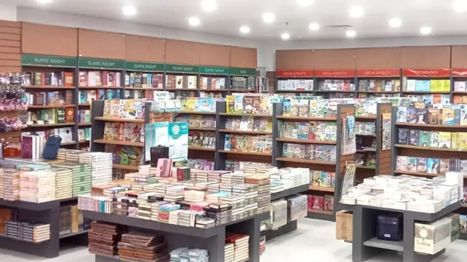 Toko buku Gunung Agung.