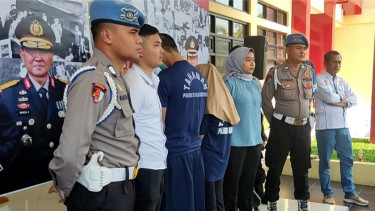 Polresta Bandung menangkap pasutri terkait video porno di kebuh teh Ciwidey