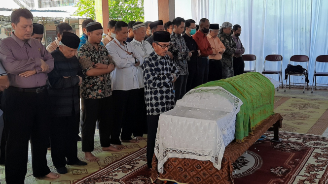 Amien Rais Berduka Sang Adik Abdul Rozaq Rais Meninggal Dunia