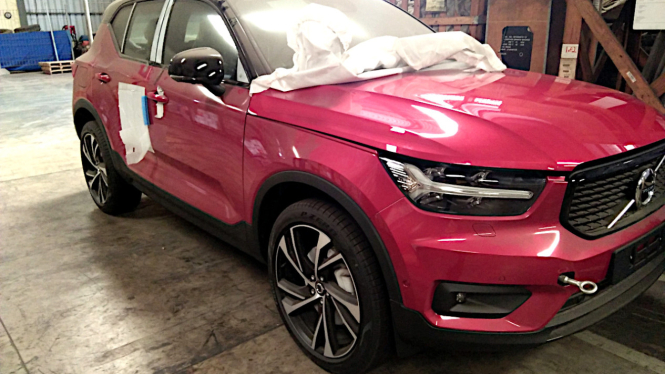 VIVA Otomotif: Volvo XC40 T5 R-Design dilelang Bea Cukai