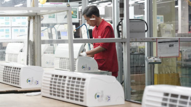 Perakitan produk LG Electronics.