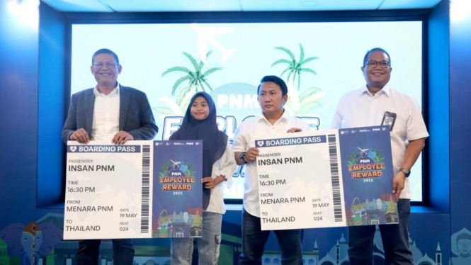 PNM berikan reward kepada karyawan inspiratif