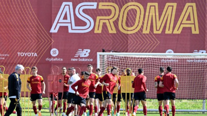 latihan skuad AS Roma