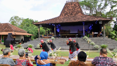 Kampoeng Joglo Tanjung Lesung.