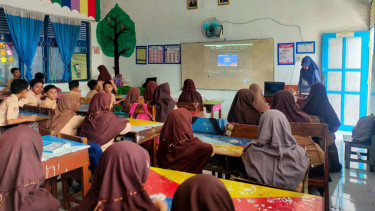 Literasi Digital Kemenkominfo di Takalar