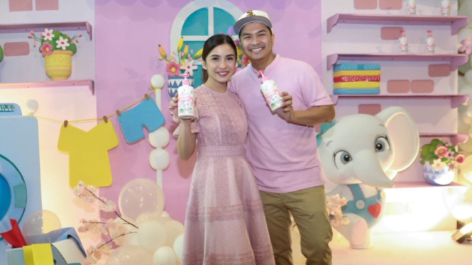Glenn Alinskie dan Chelsea Olivia