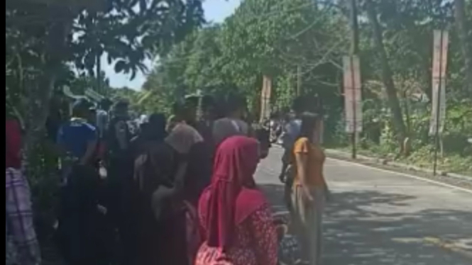 Rombongan Motor Sport Ninja Tabrak pengendara motor Ibu-ibu di Tasikmalaya