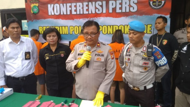 Dua Sejoli di Bekasi Kuras Harta Rumah Kosong Diamankan Polsek Pondok Gede