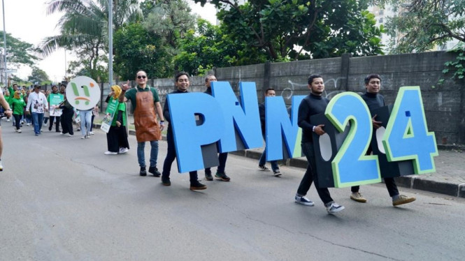 Insan PNM jalan sehat menyambut HUT PNM ke-24