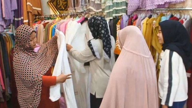 Pedagang perlengkapan haji.