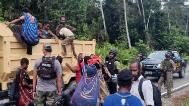 Warga Nogoloit mengungsi ke Kenyam setelah wilayahnya ditembaki KKB  