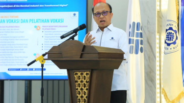 Sekjen Kemnaker, Anwar Sanusi 