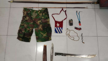Barang bukti milik anggota KKB diamankan Polres Yahukimo