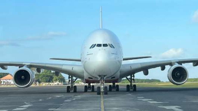 Pesawat Airbus Jumbo.