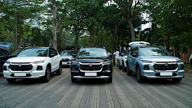 VIVA Otomotif: Penyerahan unit Suzuki Grand Vitara ke konsumen
