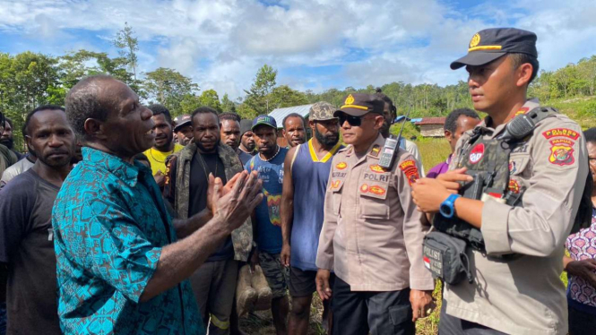Warga yang mengungsi akibat KKB Papua kini kembali ke rumahnya.