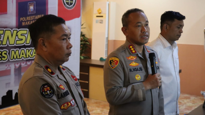 Kapolrestabes Makassar, Kombes Pol Mokhamad Ngajib didampingi Kasi Humas Kompol Lando KS.
