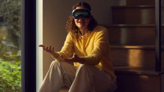 Tren Kaca Mata Canggih Merebak di AS, Pengguna Apple Vision Pro Mulai Berseliweran di Jalanan