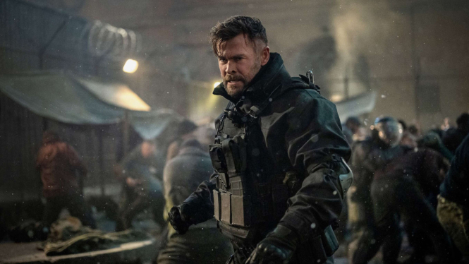 Chris Hemsworth di Extraction 2