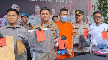 RF (24) tersangka pembunuhan seorang pria Aji Wahyu Nurcahyo (24) 
