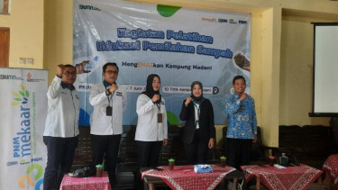 PNM melakukan edukasi kepada nasabah ultra mikro binaannya