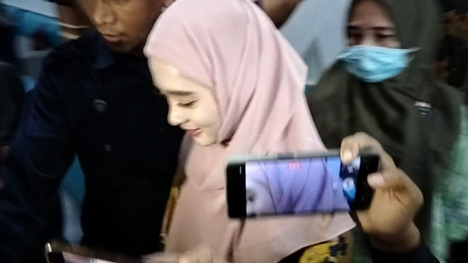 Inara Rusli. 