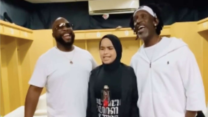 Putri Ariani duet bareng Boyz II Men