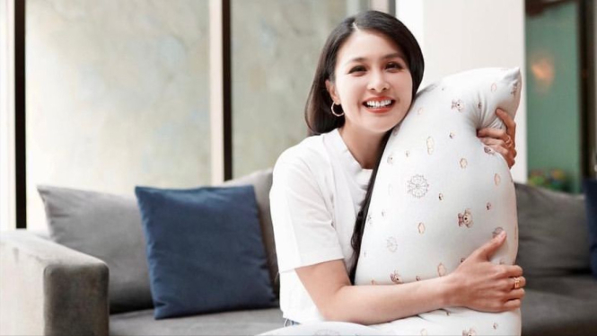 Sandra Dewi