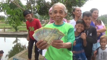 Penemuan uang kertas pecahan Rp 1000 di saluran irigasi Sumedang